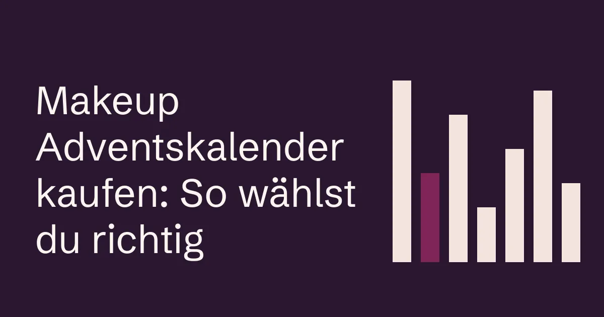 Adventskalender mit Türchen und Kosmetikprodukten auf einem Tisch